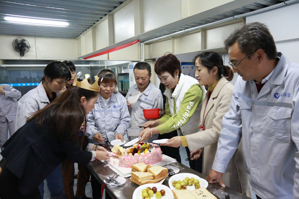 员工生日会 | 用“爱”传递企业文化